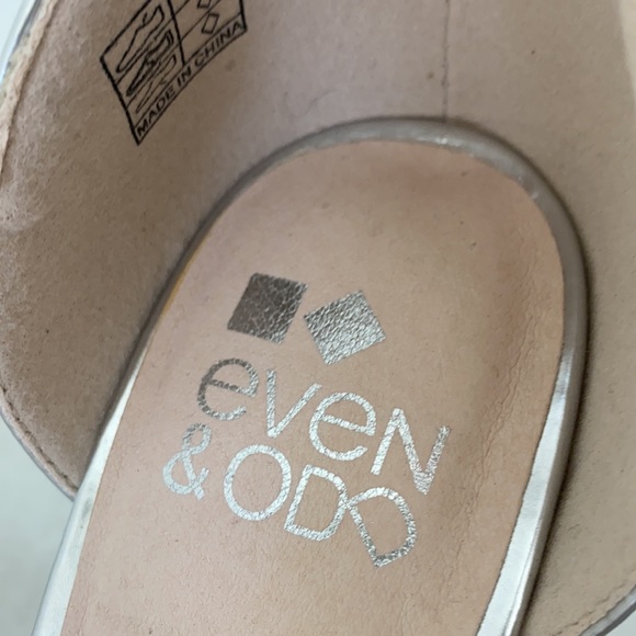 Beautiful Silver heeled sandals - Picture 6 of 9